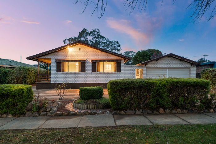 13 Shumack St, Weetangera ACT 2614, Australia