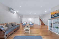 7 Shutehaven Cl, Shute Harbour QLD 4802, Australia