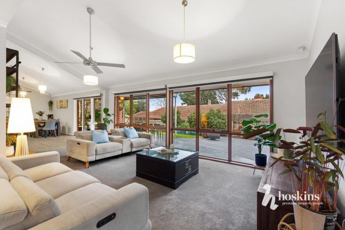 6 St Austell Ct, Croydon Hills VIC 3136, Australia