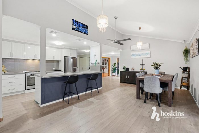 6 St Austell Ct, Croydon Hills VIC 3136, Australia