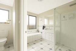 6 Thornton Ct, Portland VIC 3305, Australia