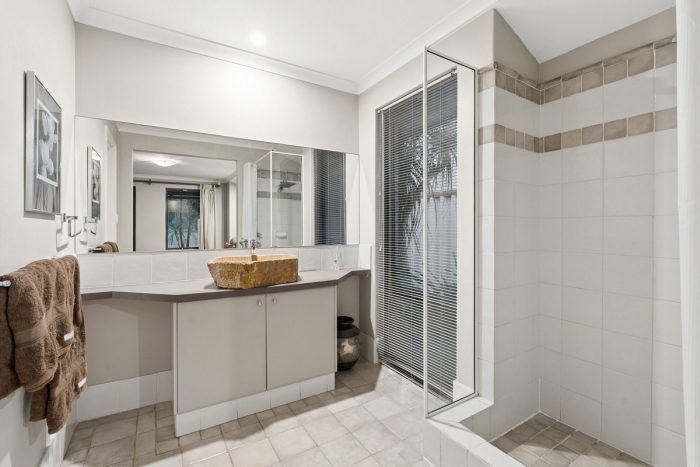 34 Gillon St Lp, Karawara WA 6152, Australia