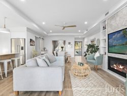 17 Hedley Wy, North Rothbury NSW 2335, Australia