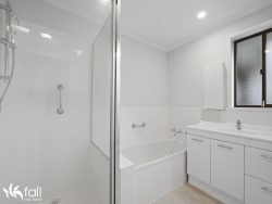Unit 2/1 Carmont Ct, Howrah TAS 7018, Australia