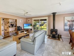 125 Acacia Dr, Ansons Bay TAS 7264, Australia