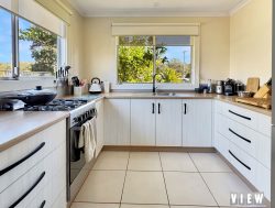 125 Acacia Dr, Ansons Bay TAS 7264, Australia