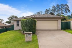 24 Dixon Cct, Muswellbrook NSW 2333, Australia