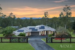 19 William Humphreys Dr, Mundoolun QLD 4285, Australia