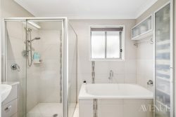 19 William Humphreys Dr, Mundoolun QLD 4285, Australia