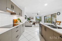 19 William Humphreys Dr, Mundoolun QLD 4285, Australia