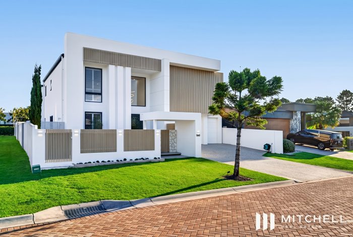 1883 Oak Hill Dr Sanctuary Cove QLD 4212 Australia