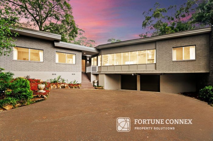 21A Manor Rd Hornsby NSW 2077 Australia