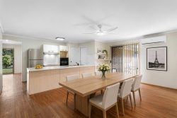 5 Aberfoyle Dr Deception Bay QLD 4508 Australia