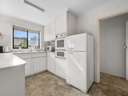 Unit 5/1 Alexandra Parade, Hamilton VIC 3300, Australia