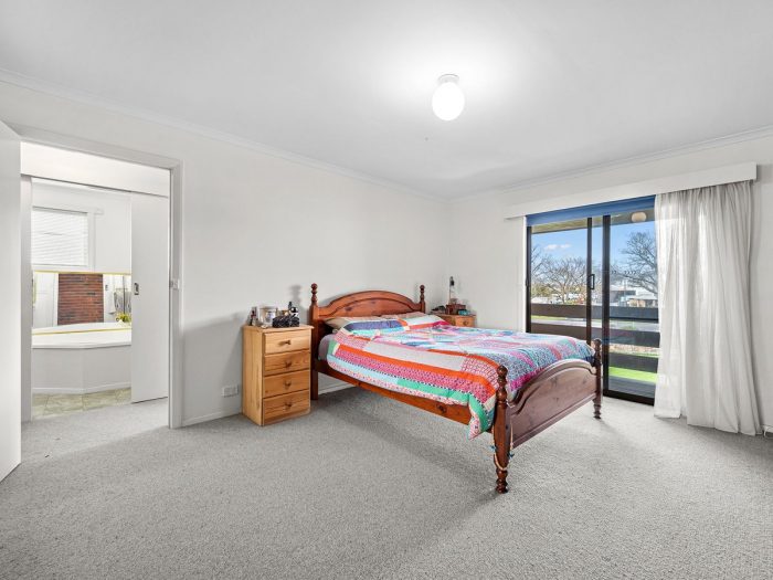 Unit 5/1 Alexandra Parade, Hamilton VIC 3300, Australia