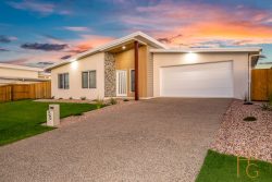 5 Ambrym St Bargara QLD 4670 Australia