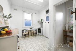 Unit 10/2B Hawsleigh Ave Balaclava VIC 3183 Australia