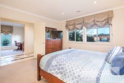 62 Lake Gardens Ave Lake Gardens VIC 3355 Australia