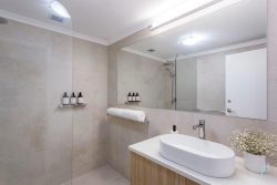 14/118 Mounts Bay Rd, Perth WA 6000, Australia