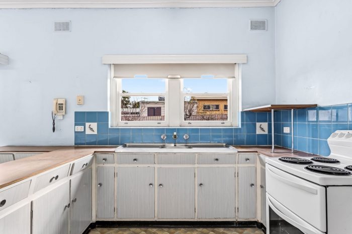 19 Blackburn St Reynella SA 5161 Australia