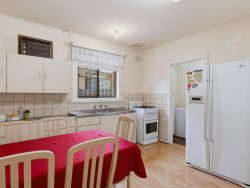 40 Brodie Cres, Christies Beach SA 5165, Australia