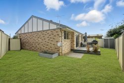 8 Bushlark Pl, Claremont Meadows NSW 2747, Australia