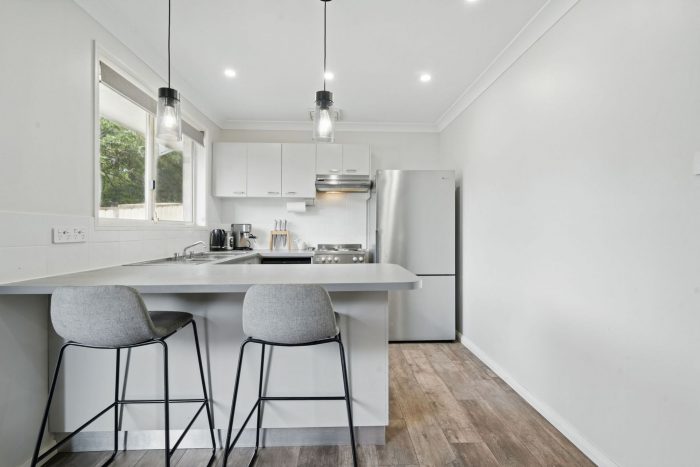8 Bushlark Pl, Claremont Meadows NSW 2747, Australia