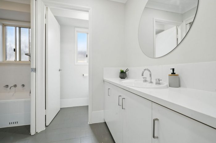 8 Bushlark Pl, Claremont Meadows NSW 2747, Australia