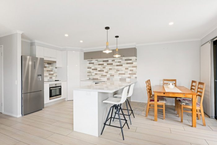 Unit 2/5 Caldwell St Golden Beach QLD 4551 Australia