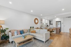 Unit 12/57 Carrington St Palmyra WA 6157 Australia