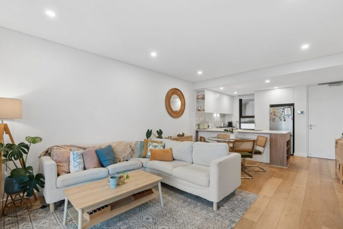 Unit 12/57 Carrington St Palmyra WA 6157 Australia