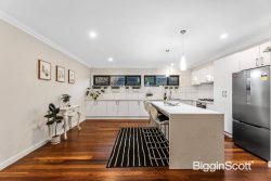 Unit 1/12 Jaques Grove Forest Hill VIC 3131 Australia