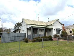 120 Dalgarno St Coonabarabran NSW 2357 Australia