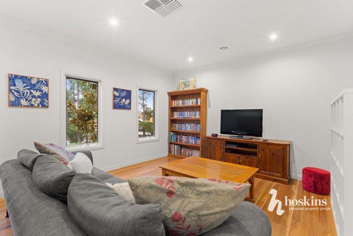 50-52 Dalry Ave Park Orchards VIC 3114 Australia