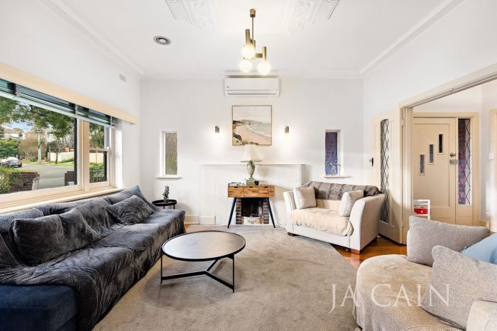 19 Dent St Glen Iris VIC 3146 Australia