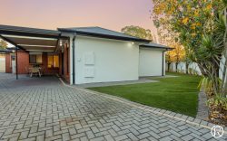 24 Drysdale Cres Campbelltown SA 5074 Australia