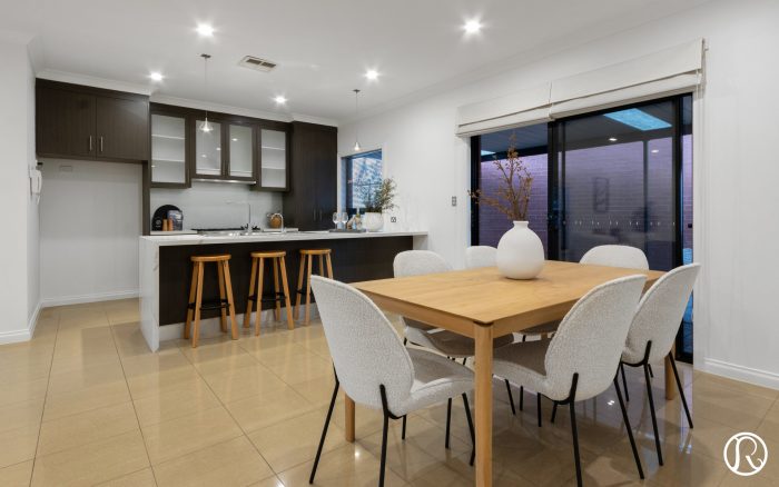 24 Drysdale Cres Campbelltown SA 5074 Australia