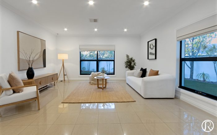 24 Drysdale Cres Campbelltown SA 5074 Australia