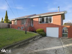 36 Tilanbi St Howrah TAS 7018 Australia