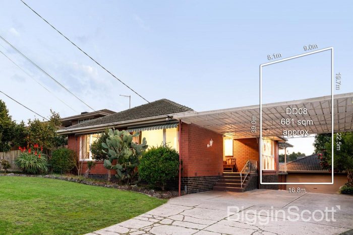 77 Council St Doncaster VIC 3108 Australia