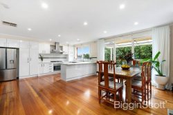 77 Council St Doncaster VIC 3108 Australia