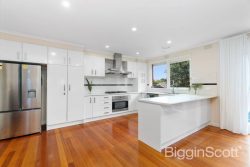 77 Council St Doncaster VIC 3108 Australia