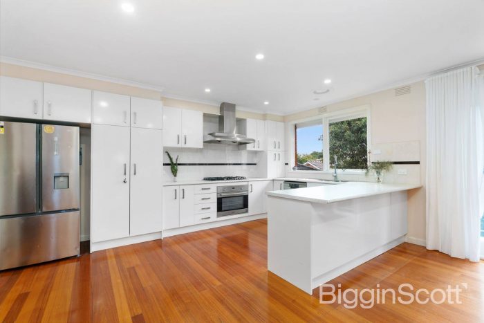 77 Council St Doncaster VIC 3108 Australia