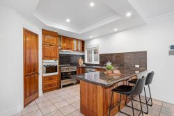55 Stroud St, Balwyn VIC 3103, Australia