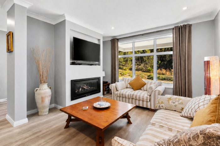 45 Gawul Cct Corlette NSW 2315 Australia