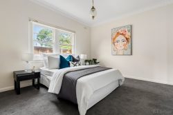 1 4/2 Glenarm Rd, Glen Iris VIC 3146, Australia