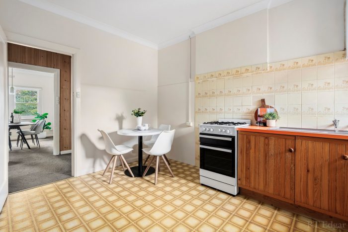 1 4/2 Glenarm Rd, Glen Iris VIC 3146, Australia