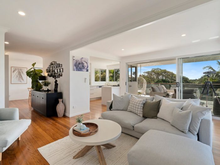 19 Hibiscus Parade, Banora Point NSW 2486, Australia