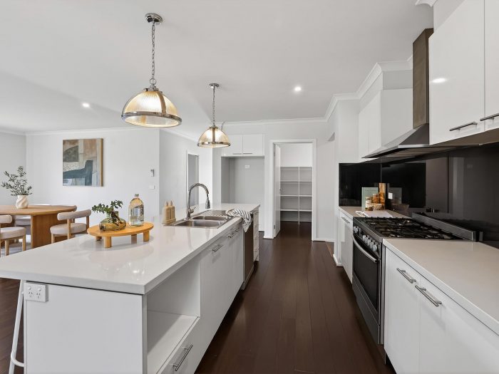 48 Sommerville Blvd, Warrnambool VIC 3280, Australia