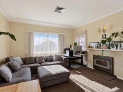 19 Bolivar St, Terang VIC 3264, Australia